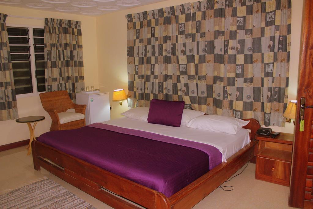 Hotel Loreto Cape Coast Exterior photo