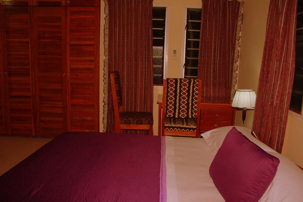 Hotel Loreto Cape Coast Exterior photo