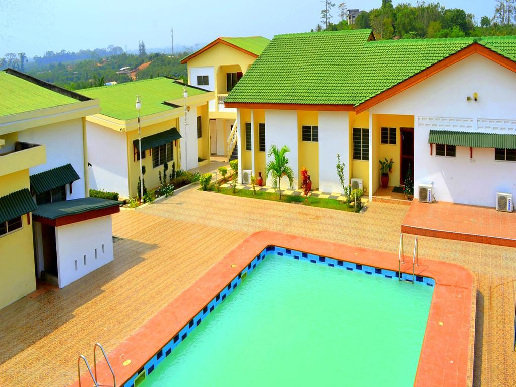 Hotel Loreto Cape Coast Exterior photo